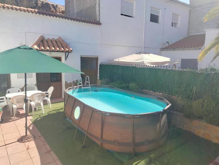 Casa rural para 8 personas, con piscina y terraza, Se admiten mascotas en Comarca de Baza - 2