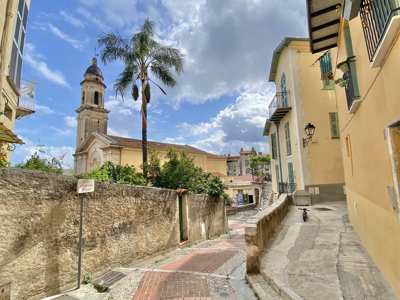 Entire apartment, Capucins in Menton, Mediterranean Coast (France)
