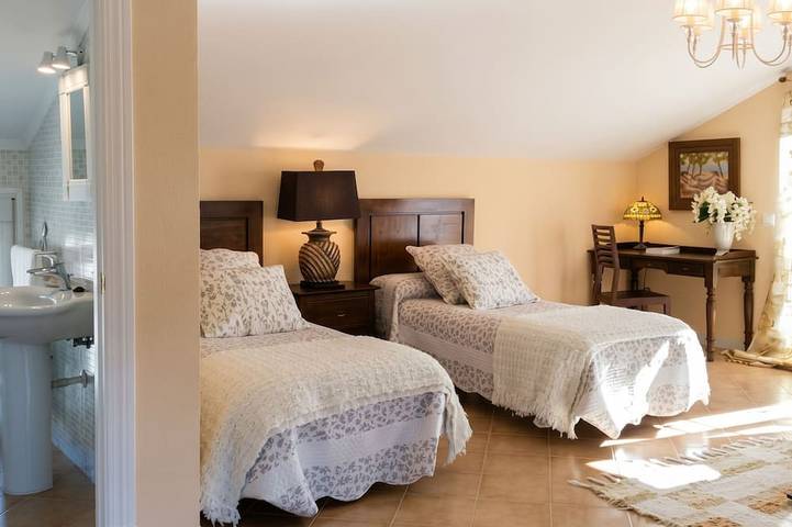 Homerez - Elegante Villa in Algar in Algar, Pueblos Blancos
