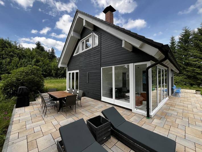 Ferienhaus für 9 Personen, mit Terrasse und Garten sowie Sauna und Ausblick in Schotten - 3