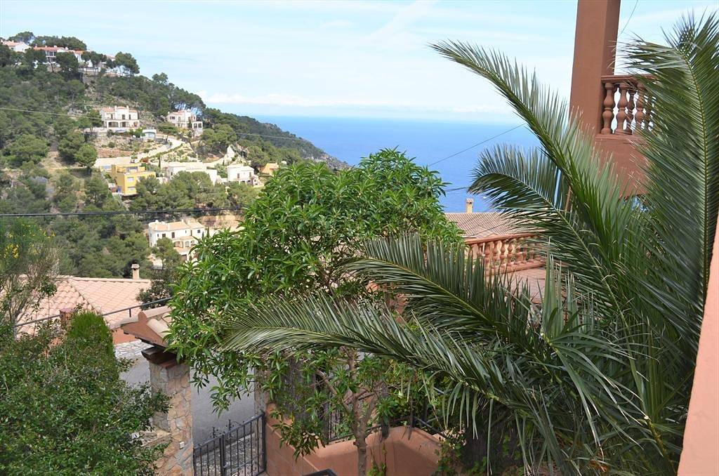 Guesthouse for 7 people with garden in Begur, Costa Brava