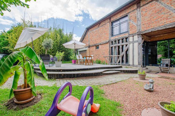 Gîte pour 4 personnes, avec terrasse ainsi que jardin et sauna à Dosches