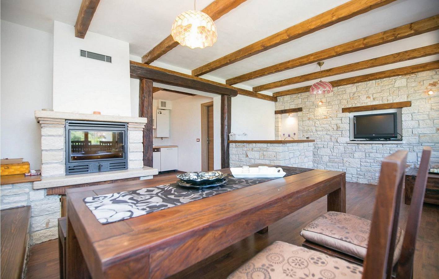 Ferienhaus für 12 Personen mit Terrasse in Valbandon, Fazana