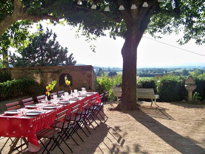 Gîte pour 23 personnes, avec terrasse ainsi que jardin et piscine, animaux acceptés dans Auvergne-Rhône-Alpes - 4