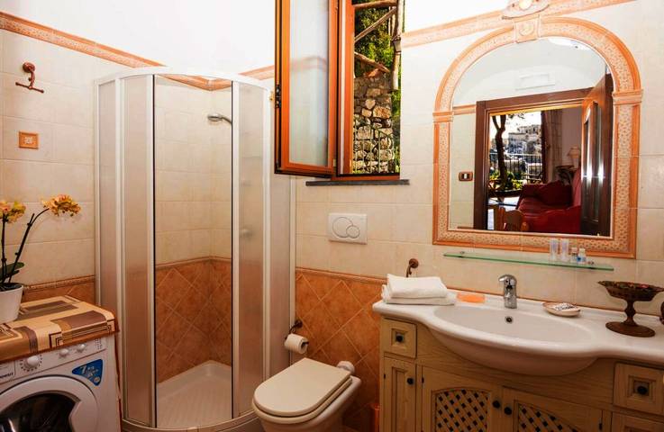 Chambre d’hôte pour 2 personnes, avec jardin ainsi que terrasse et vue, animaux acceptés à Positano - 3