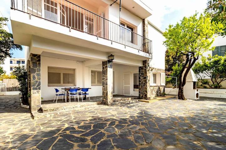 Holiday home for 10 people, with garden - 1