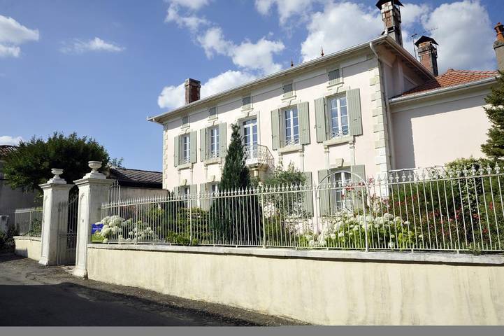 Chambre d’hôte pour 2 personnes, avec jardin, animaux acceptés dans Horsarrieu