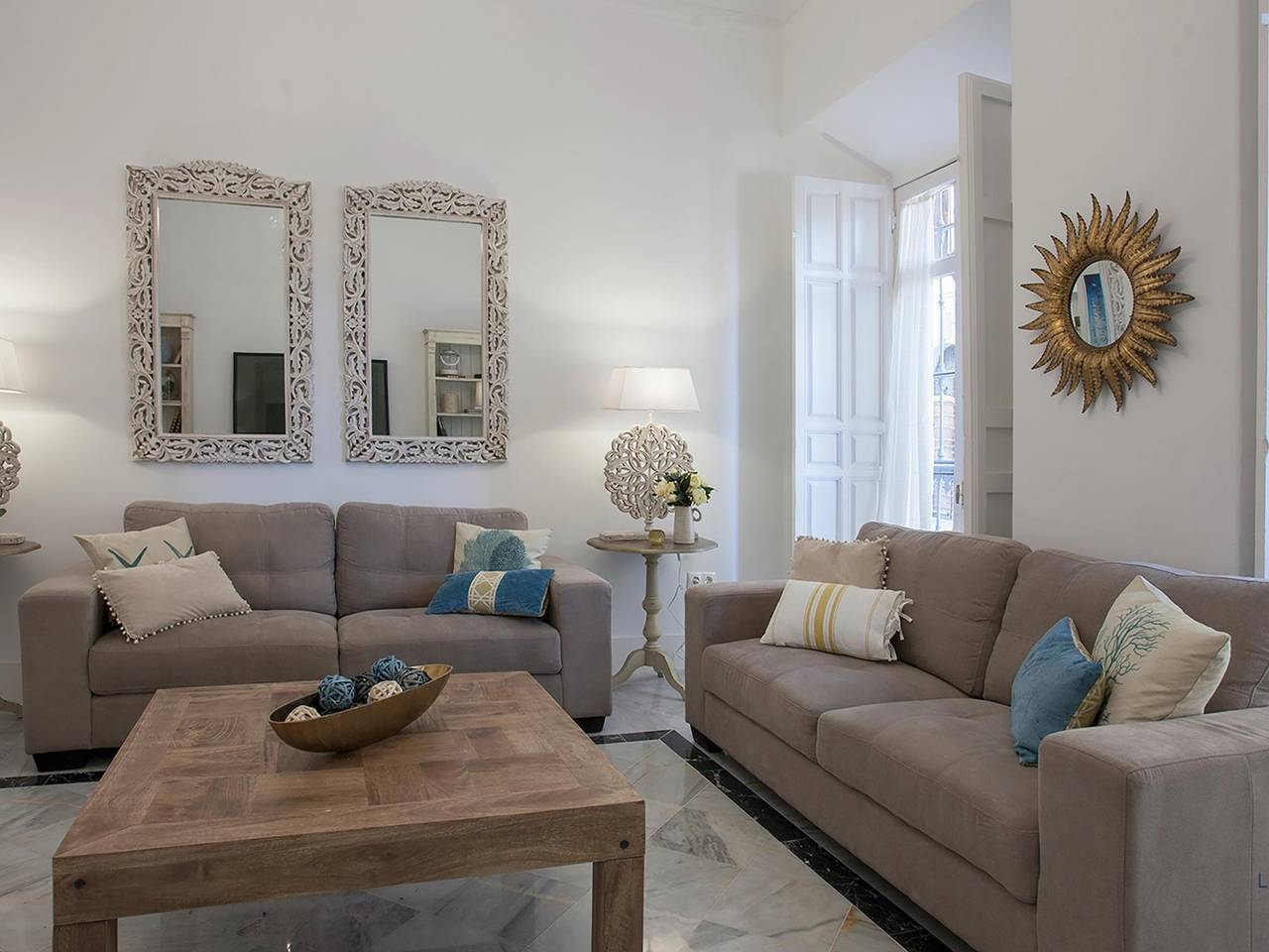 Entire vacation apartment, Aduana Presidential Living4malaga in Malaga Centro Historico, Malaga