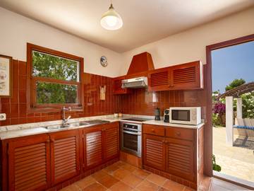 Villa in Cala Vedella, Sant Josep de sa Talaia für 8 
