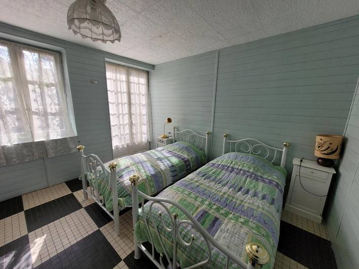 Location de vacances pour 6 personnes, avec jardin et vue à Cellettes - 3