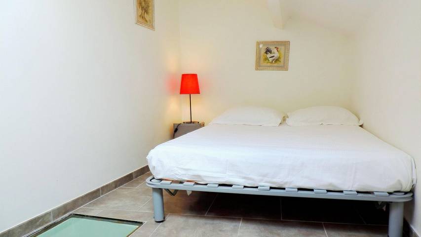 Location de vacances pour 8 personnes, avec piscine et jardin à Les Assions - 4