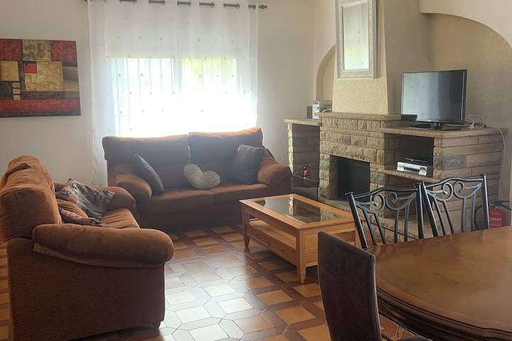 Schöne Villa inmitten üppiger Gärten, privater Pool, für 6 Personen in la Font d'en Carròs, Costa de Valencia
