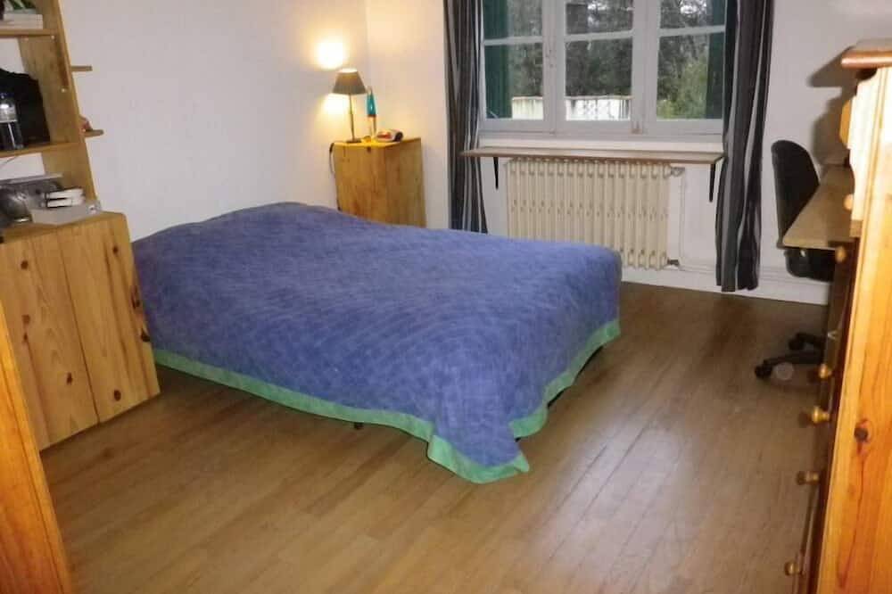 Maison avec piscine jardin , idéal famille au calme à Toulouse , in Toulouse, Toulouse et ses environs
