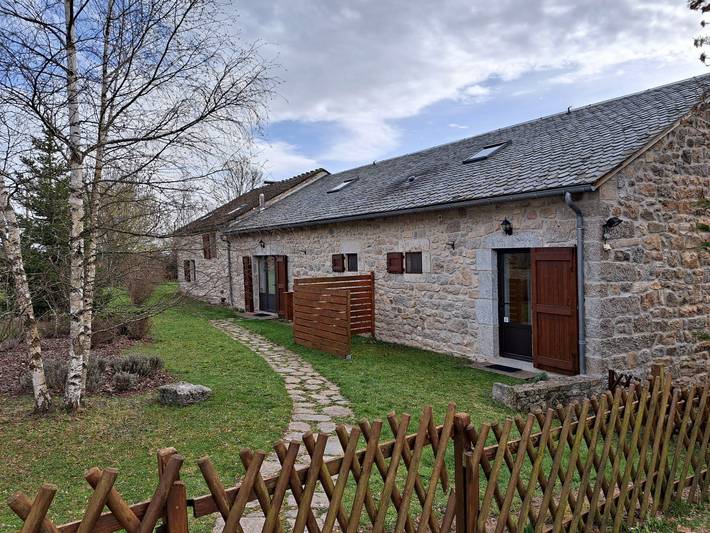 Gîte pour 4 personnes, avec jardin et terrasse à Saint-Chély-d'Apcher