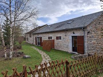 Gîte pour 4 personnes, avec jardin et terrasse dans Lozère