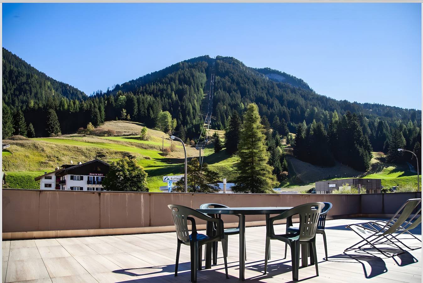 Ganze Wohnung, Ferienwohnung 'Chalet Buffaure A Parte' mit Bergblick, privater Terrasse und Wi-Fi in Pozza di Fassa, San Giovanni di Fassa