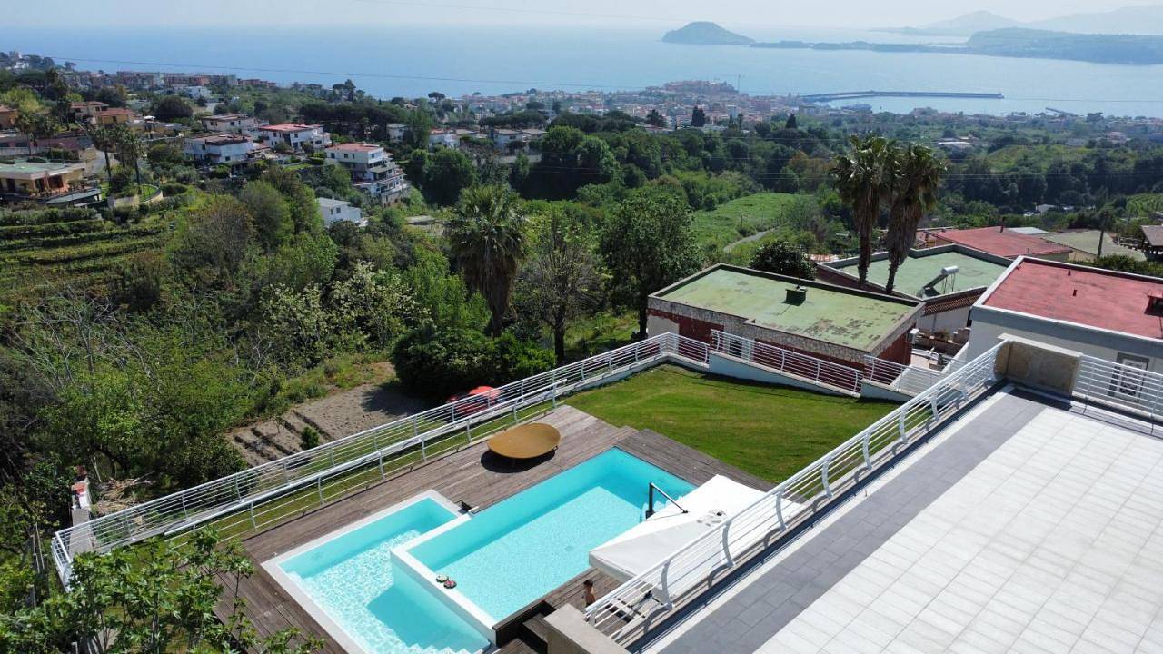 Villa Ormalute in Pozzuoli, Neapel Provinz