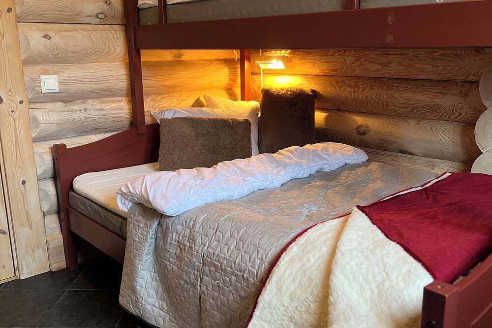 Family-Friendly Cabin Near Ski Slopes and Trails. Sleeps 12 in Nissedal
