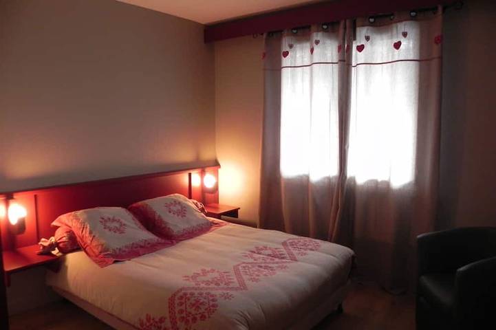 Gîte pour 4 personnes, avec Piscine dans Office De Tourisme Du Lioran Et Des Vallees - 2