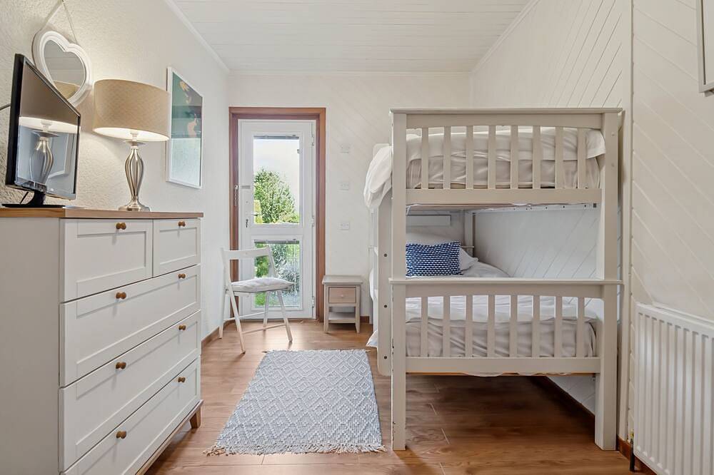 Shore House - für 10 Personen - für 10 Gäste in 5 Schlafzimmern in Loch Lomond, Argyll & Bute