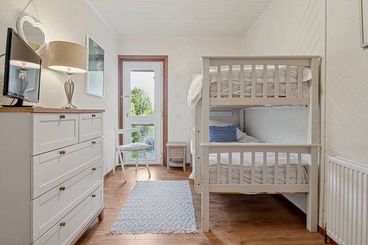 Shore House - für 10 Personen - für 10 Gäste in 5 Schlafzimmern in Loch Lomond, Argyll & Bute