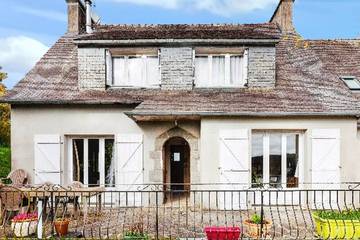 Gîte pour 2 personnes, avec jardin à Plouédern
