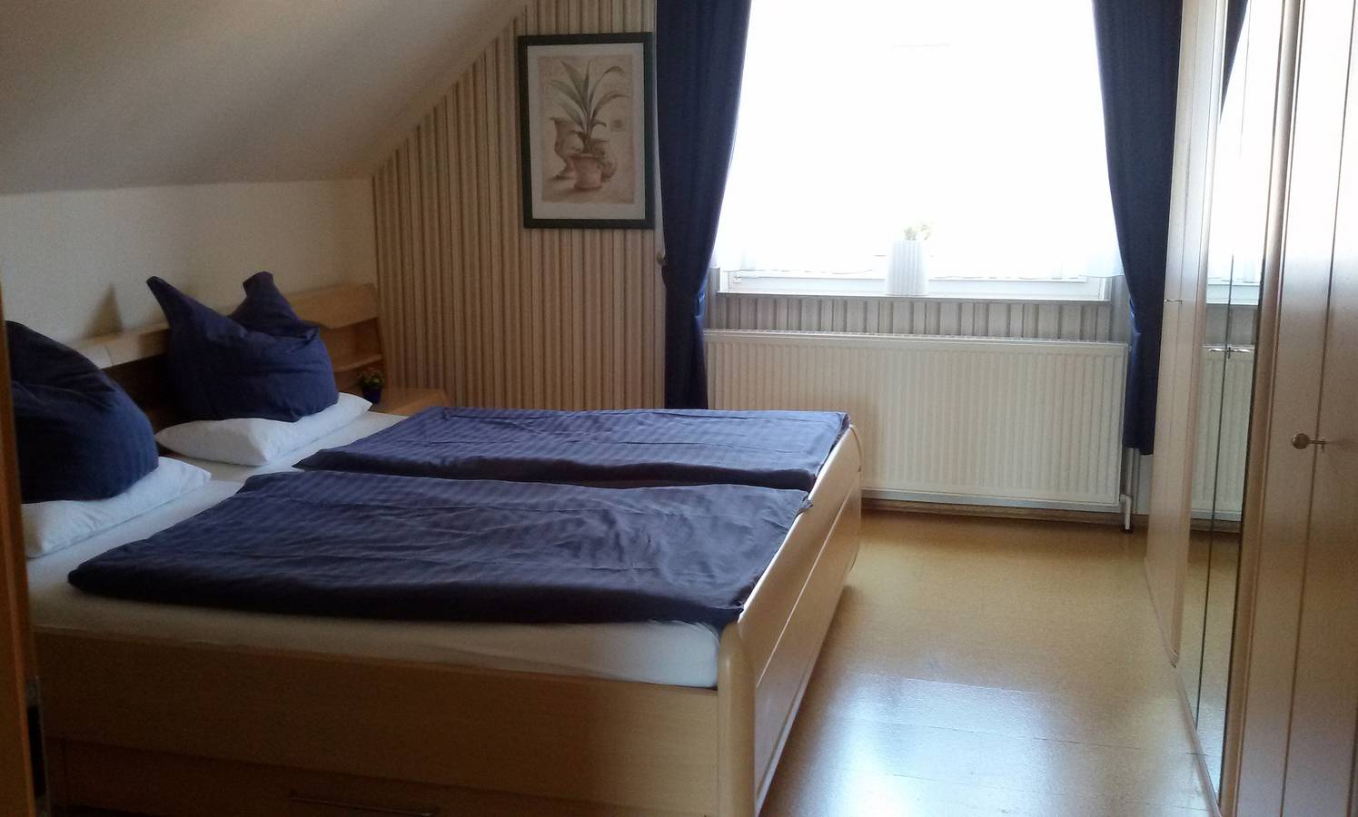 Ganze Ferienwohnung, Fewo "Heike" mit Balkon u. Wlan in Papenburg, Nordseeküste