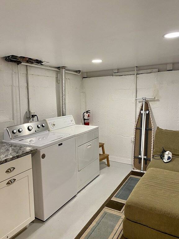 Vacation rental for 8 people, with yard in West Seattle