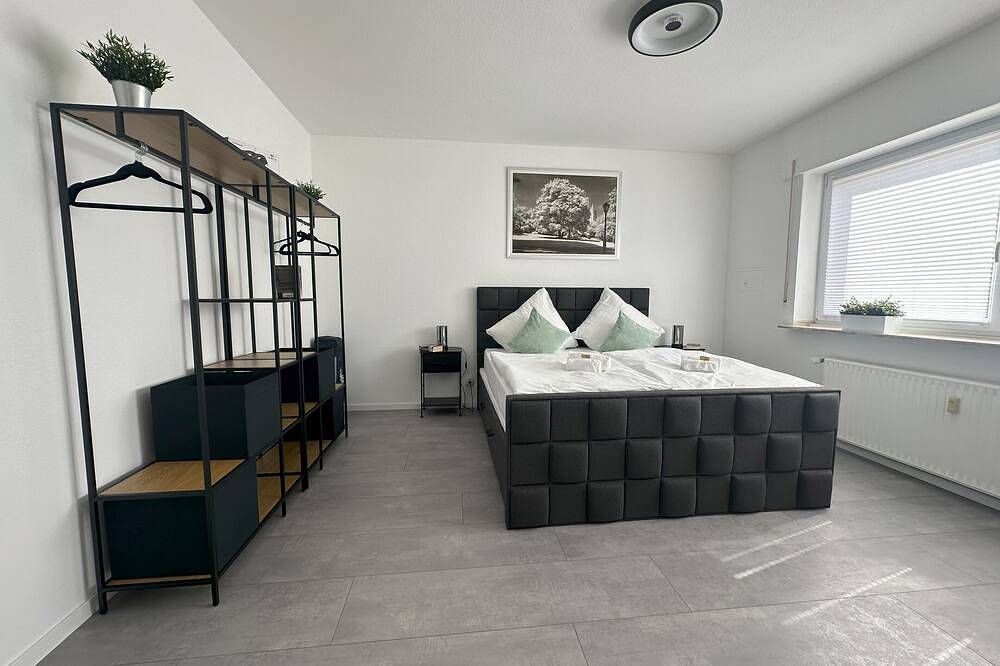 Ganze Wohnung, Penthouse, Kingsize Bed, Queensize Sofabed, 650Mbit Wlan, voll Kitchen,Workspace in Euskirchen, Eifel (Nordrhein-Westfalen)