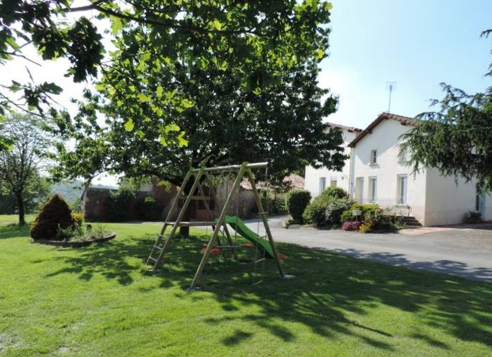 Gîte pour 6 personnes, avec jardin et vue sur le lac