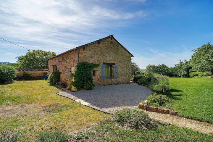 Location de vacances pour 6 personnes, avec Jardin à Saint-Martial-d'Albarède