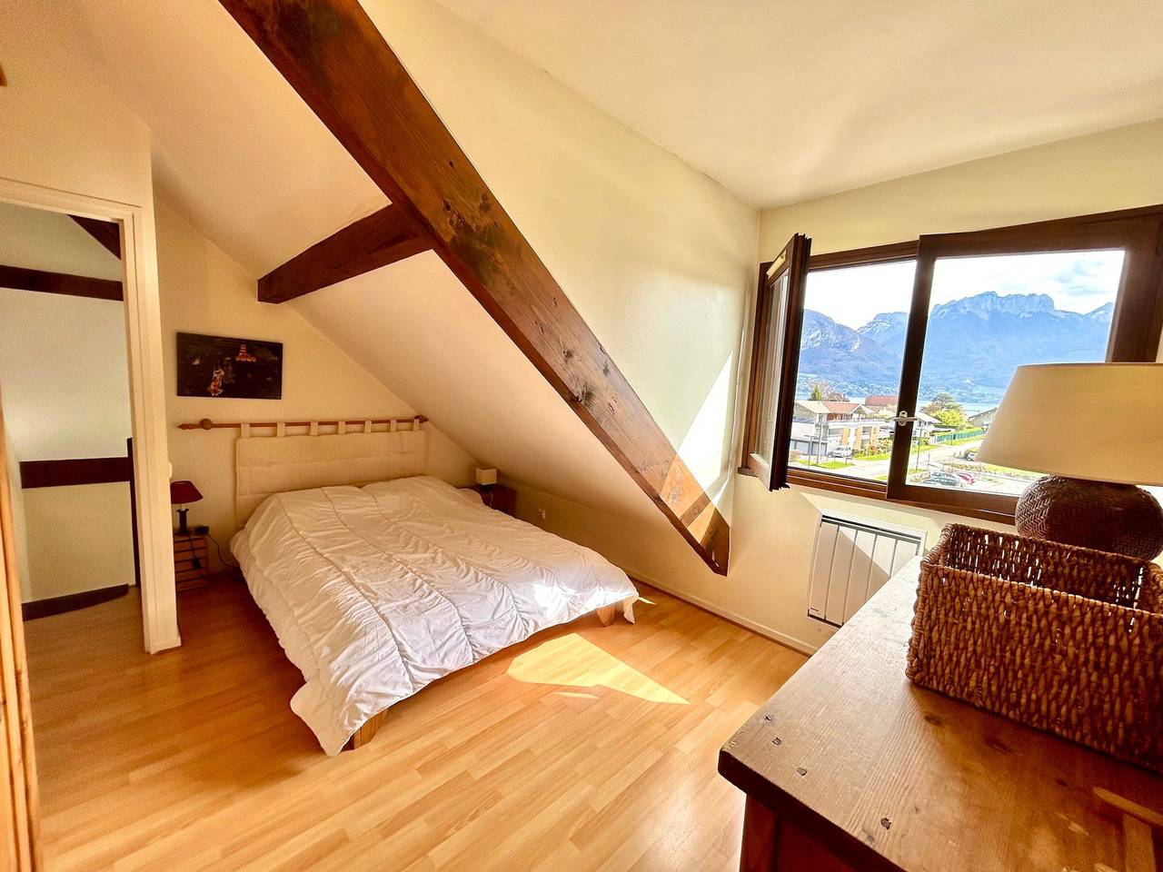 Appartement entier, Duplex F2 avec terrasse vue lac, parking et Wifi – Annecy in Sévrier, Parc naturel régional du Massif des Bauges