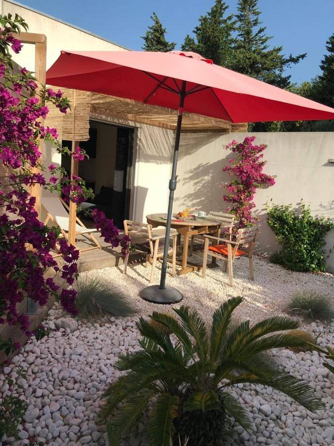 Appartement entier, Apartment with Pool View in Cassis, Région de Marseille