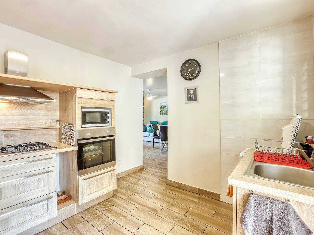 Comfortable apartment with terrace and direct pool access in La Possession, La Réunion