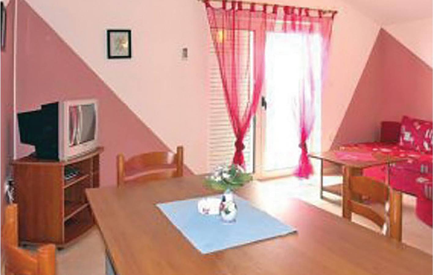 Ganze Ferienwohnung, Ferienwohnung für 4 Personen mit Terrasse in Klenovica, Primorje-Gorski Kotar