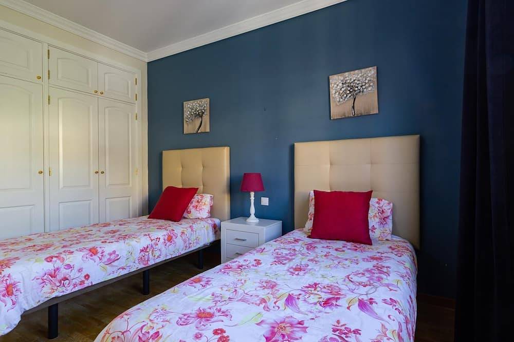 Sea Edge Friendly Holiday Home in San Agustin, San Bartolomé de Tirajana
