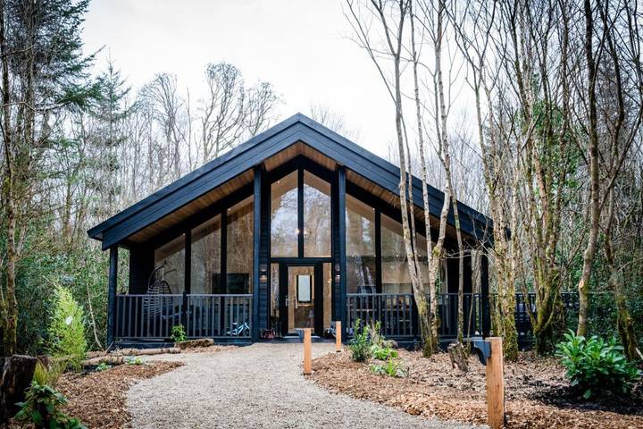 Cottage for 6 people, with Terrace and Hot tub as well as Garden and Sauna in Ireland