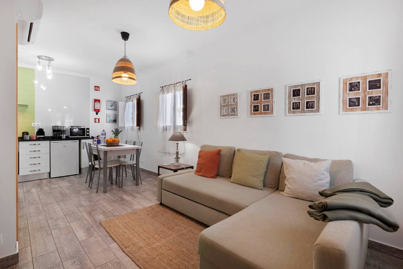 Entire apartment, Apartment 'Do Alto' with Private Terrace, Wi-Fi and Air Conditioning in Tavira, Tavira (Santa Maria)