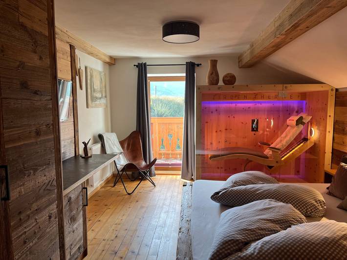 Ferienwohnung für 3 Personen, mit Balkon und Terrasse sowie Garten und Sauna in Ehrwald