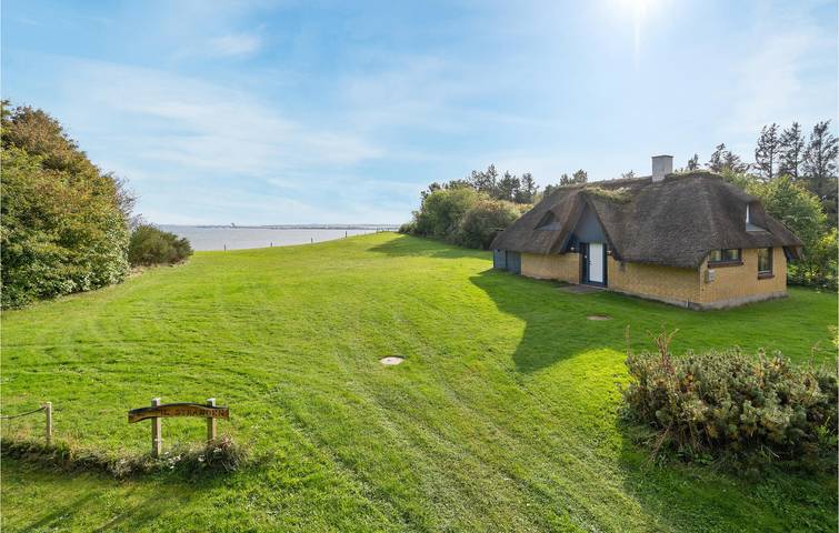 Ferienhaus für 6 Personen mit Terrasse in Thyholm, Oddesund