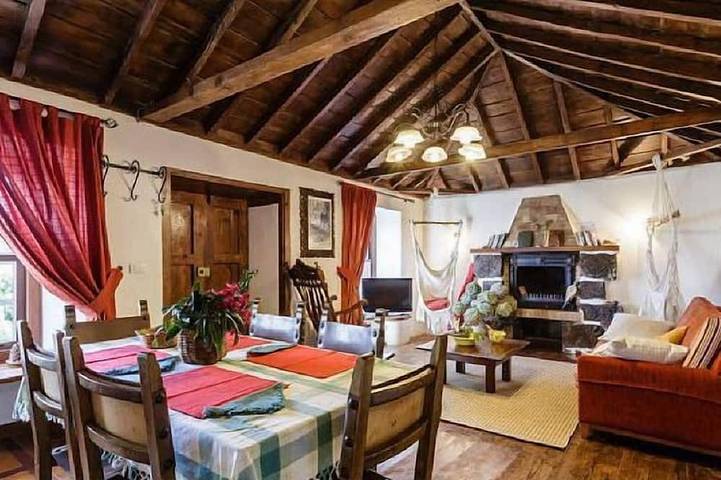 Self catering Tres Pinos, Lina Medina y Anastasio for 4 people in Villa de Mazo, La Palma South