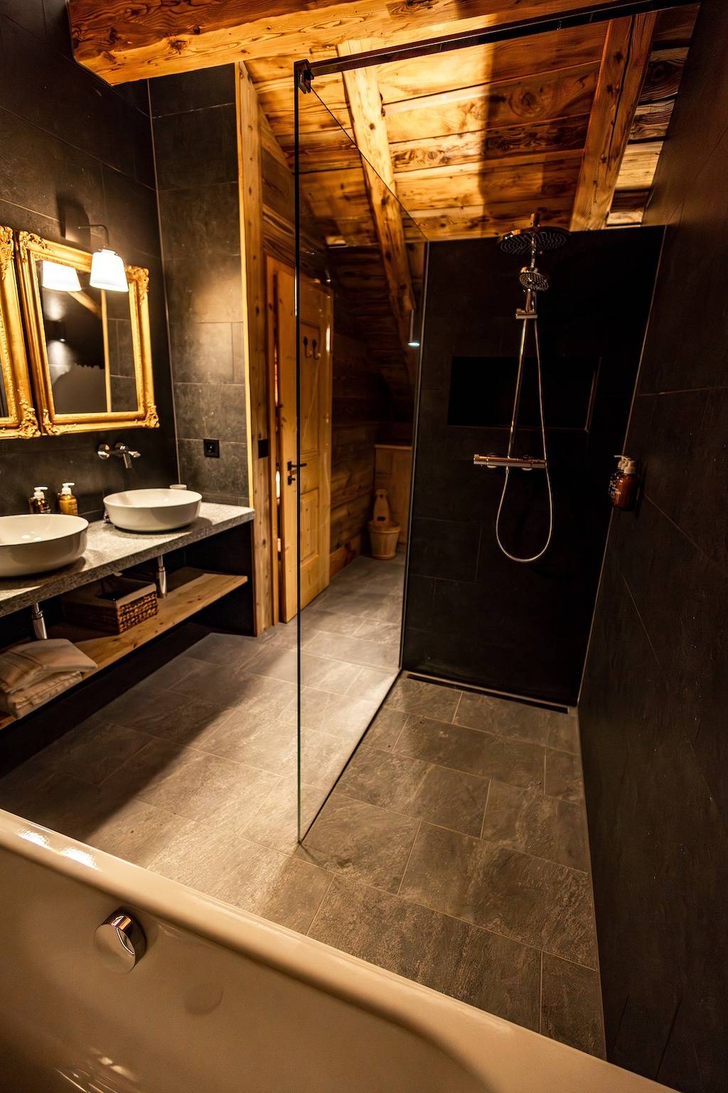 Au 17, Chambres d'hôtes - Junior Suite "La Hors Piste" in Morgins, Troistorrents