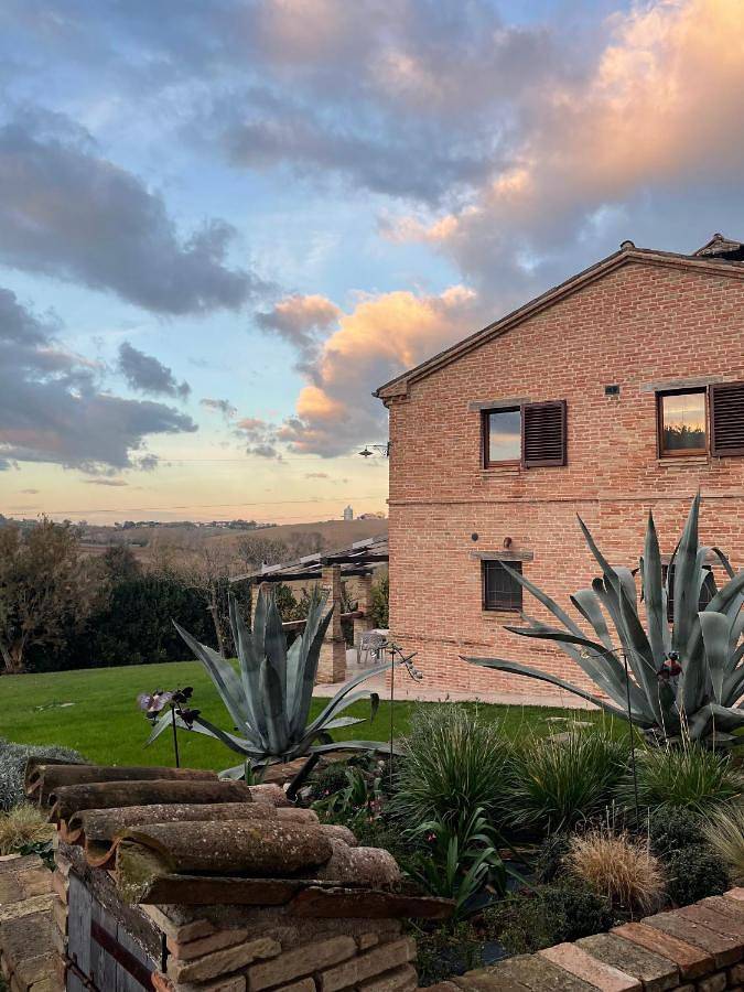 Casa vacanza per 8 persone, con terrazza e giardino a Montemarciano