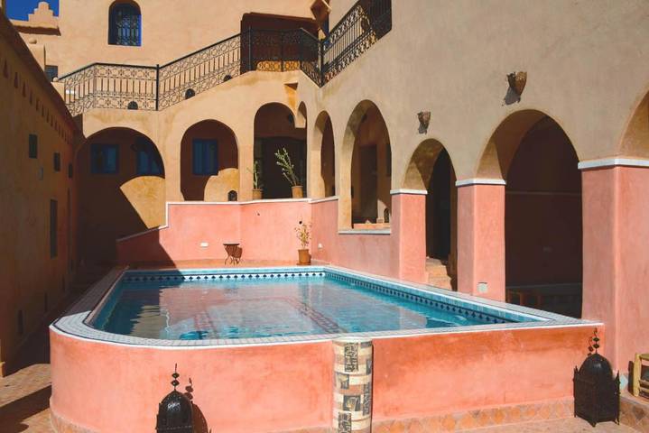 Gîte pour 2 personnes, avec jardin ainsi que piscine et vue, animaux acceptés dans Kelaat M Gouna