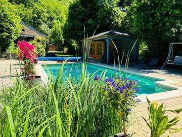 Cottage pour 2 personnes, avec jardin ainsi que terrasse et piscine à Profondeville