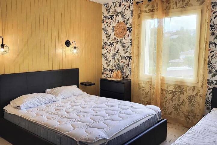 Location de vacances pour 15 personnes, avec jardin, animaux acceptés à Saint-André-d'Olérargues - 2