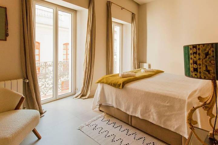 Casa rural para 6 personas, con Balcón además de Terraza y Vistas en Tomares - 3