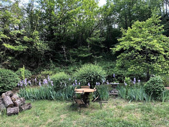 Location de vacances pour 6 personnes, avec piscine ainsi que terrasse et vue à Meyrannes - 3