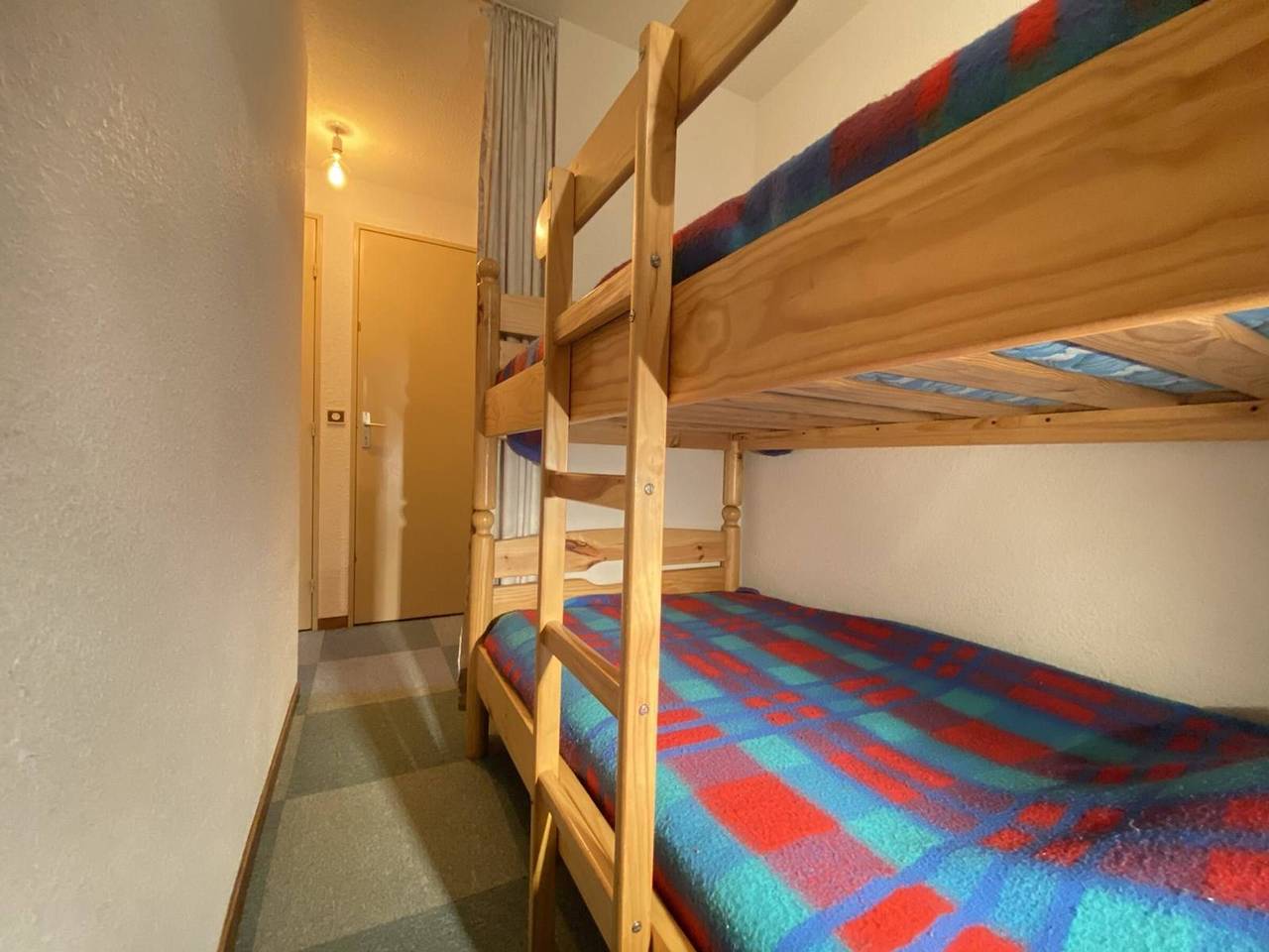 Appartement entier, Charmant studio cabine à Praz-Sur-Arly - 4 pers. avec parking et navette proche pistes in Praz-sur-Arly, Pays du Mont-Blanc