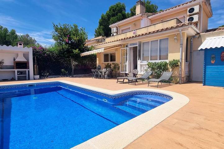 Casa vacanza per 8 persone, con giardino e terrazza - 1